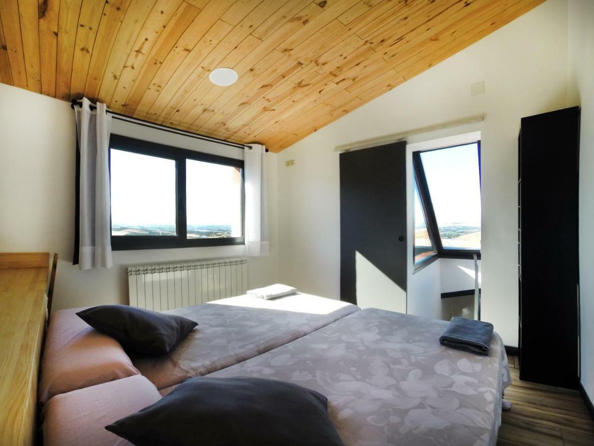 La Granja Del Besa Pensionat Cubells Eksteriør billede